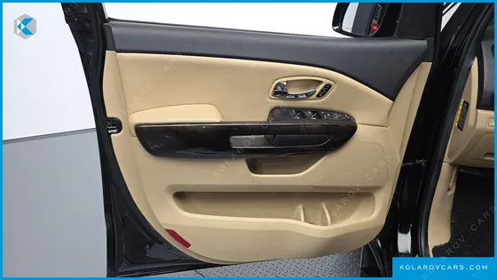 KIA CARNIVAL 9-SEATER NOBLESSE SPECIAL