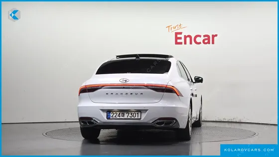 HYUNDAI GRANDEUR CALLIGRAPHY