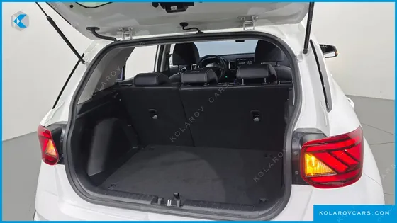 HYUNDAI VENUE 1.6 SMART