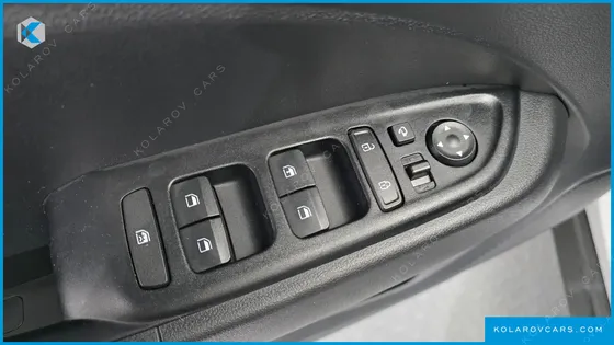 HYUNDAI VENUE 1.6 SMART