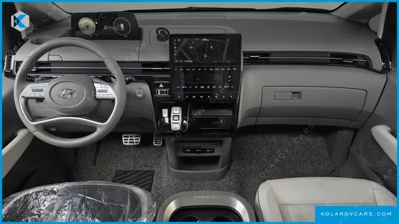HYUNDAI STARIA L3.5 LOUNGE 7-SEATER