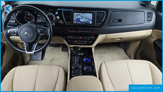 KIA CARNIVAL 9-SEATER HI-LIMOUSINE