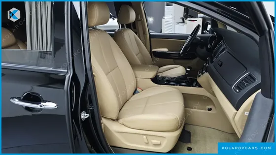 KIA CARNIVAL 9-SEATER HI-LIMOUSINE