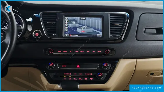 KIA CARNIVAL 9-SEATER HI-LIMOUSINE
