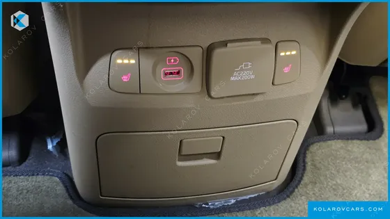 KIA CARNIVAL 9-SEATER HI-LIMOUSINE