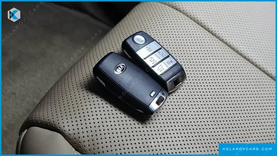 KIA CARNIVAL 9-SEATER HI-LIMOUSINE