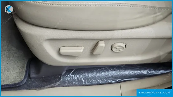 KIA CARNIVAL 9-SEATER HI-LIMOUSINE