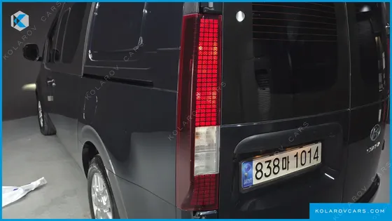 HYUNDAI STARIA CARGO 5-SEATER