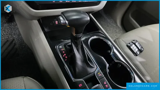 KIA CARNIVAL 11-SEATER PRESTIGE