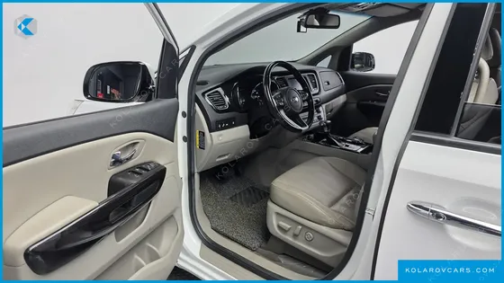 KIA CARNIVAL 11-SEATER PRESTIGE