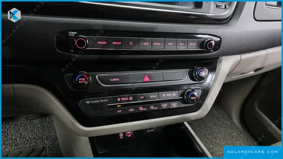 KIA CARNIVAL 11-SEATER PRESTIGE
