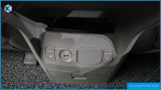 KIA CARNIVAL 11-SEATER PRESTIGE