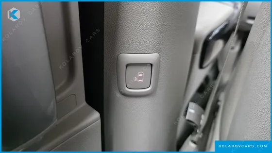 KIA CARNIVAL 11-SEATER PRESTIGE