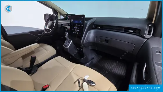HYUNDAI STARIA HEV 1.6 CARGO 3-SEATER