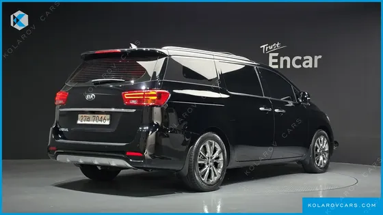KIA CARNIVAL GASOLINE 9-SEATER NOBLESSE SPECIAL