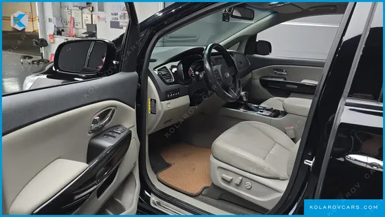 KIA CARNIVAL GASOLINE 9-SEATER NOBLESSE SPECIAL