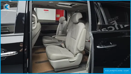 KIA CARNIVAL GASOLINE 9-SEATER NOBLESSE SPECIAL