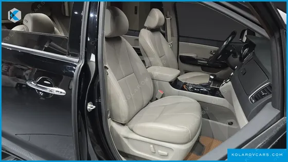 KIA CARNIVAL GASOLINE 9-SEATER NOBLESSE SPECIAL