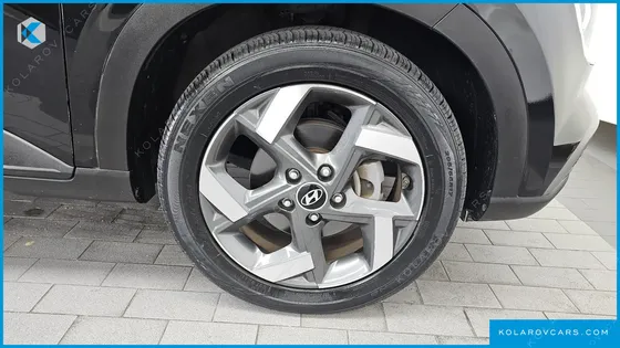 HYUNDAI VENUE 1.6 MODERN