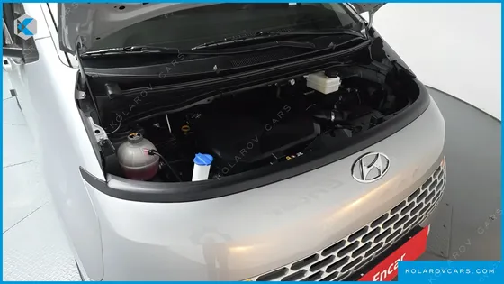 HYUNDAI STARIA TOURER 9-SEATER
