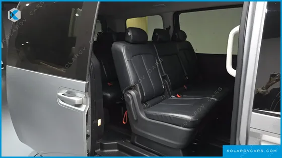 HYUNDAI STARIA TOURER 9-SEATER