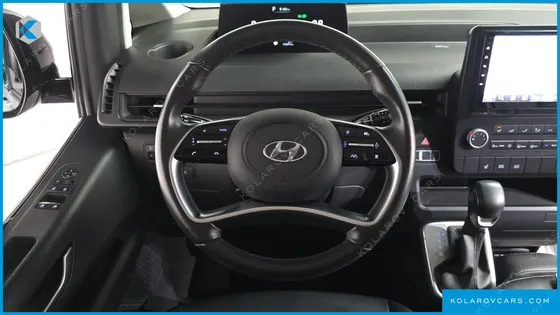 HYUNDAI STARIA TOURER 9-SEATER