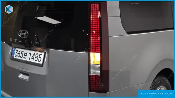 HYUNDAI STARIA TOURER 9-SEATER