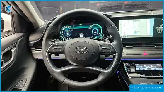 HYUNDAI GRANDEUR LE BLANC