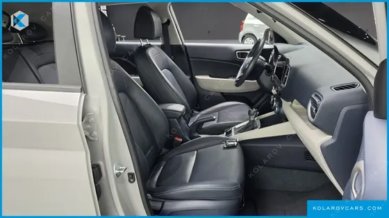 HYUNDAI VENUE 1,6 PREMIUM