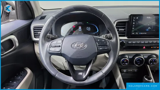 HYUNDAI VENUE 1,6 PREMIUM