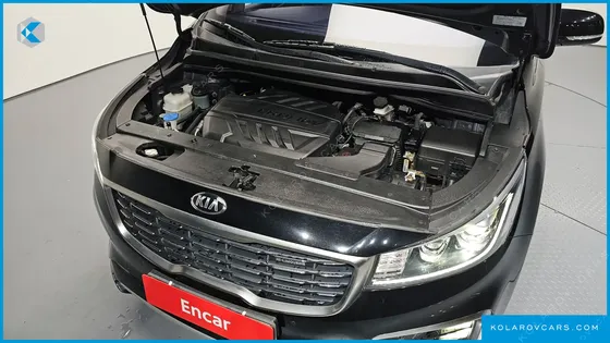 KIA CARNIVAL 7-SEATER HI-LIMOUSINE