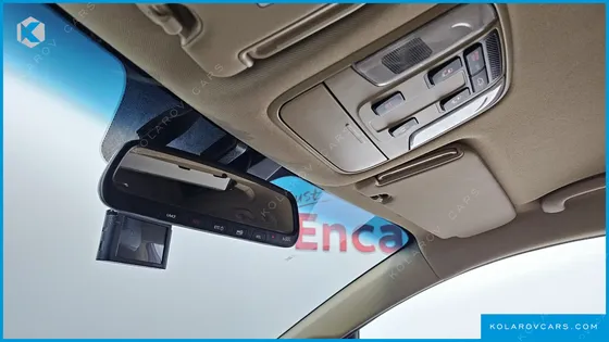 KIA CARNIVAL 7-SEATER HI-LIMOUSINE