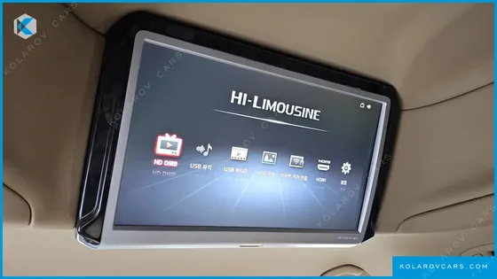 KIA CARNIVAL 7-SEATER HI-LIMOUSINE