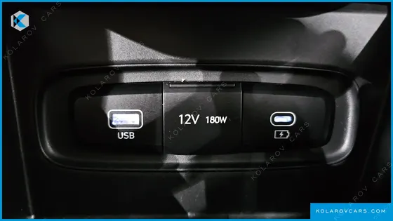 HYUNDAI VENUE 1,6 PREMIUM