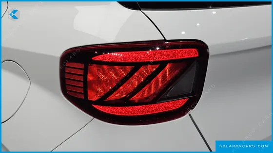 HYUNDAI VENUE 1,6 PREMIUM