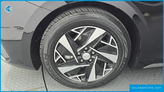 HYUNDAI GRANDEUR LE BLANC