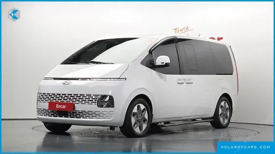 HYUNDAI STARIA TOURER 11-SEATER