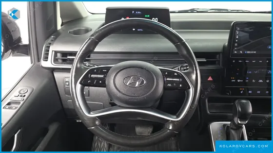 HYUNDAI STARIA TOURER 11-SEATER