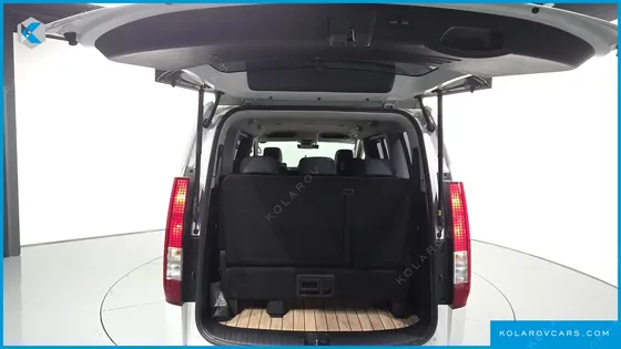HYUNDAI STARIA TOURER 11-SEATER