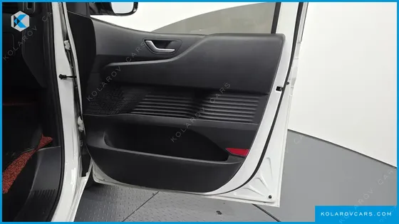 HYUNDAI STARIA TOURER 11-SEATER