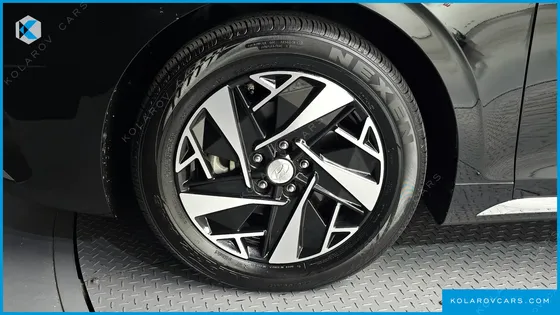 HYUNDAI GRANDEUR LE BLANC
