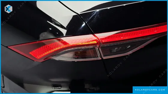 HYUNDAI GRANDEUR LE BLANC