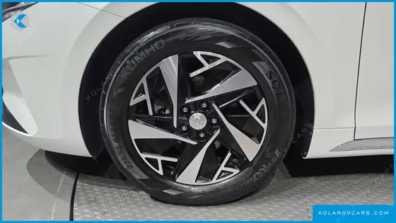 HYUNDAI GRANDEUR PREMIUM CHOICE