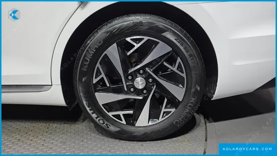 HYUNDAI GRANDEUR PREMIUM CHOICE