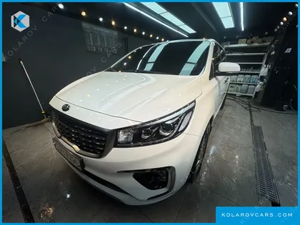 KIA CARNIVAL 9-SEATER PRSTIGE