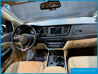 KIA CARNIVAL 9-SEATER PRSTIGE