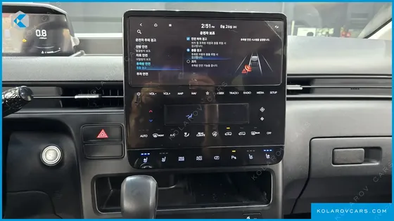 HYUNDAI STARIA 4WD TOURER 11-SEATER
