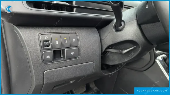 HYUNDAI STARIA 4WD TOURER 11-SEATER