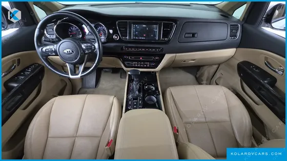 KIA CARNIVAL GASOLINE 9-SEATER HI-LIMOUSINE