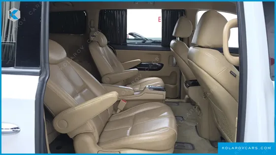 KIA CARNIVAL GASOLINE 9-SEATER HI-LIMOUSINE